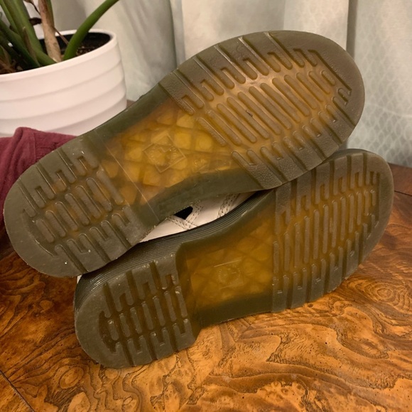 Dr. Martens 1460 8-Eye Boot - Little Kid / Big Kid - White size 1 unisex - Picture 6 of 9